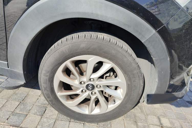 Used Hyundai Tucson 2015 1.6T Dual-Clutch Two-Wheel-Drive Smart Model
