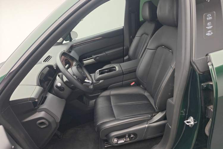 Used Zeekr 7X 2025 100 kWh Long-Range Rear-Wheel Drive with Intelligent Driving Features