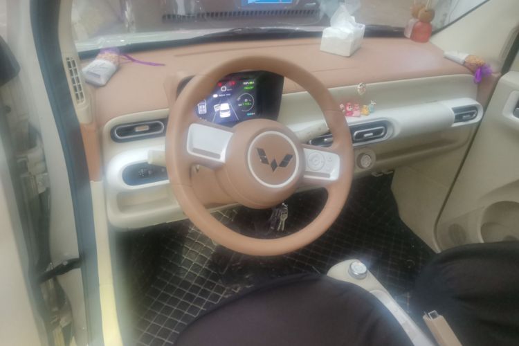 Used Wuling Hongguang MINIEV 2024 3rd Generation 215km Youth Edition Center Console