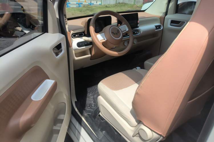 Used Wuling Hongguang MINIEV 2024 3rd Generation 215km Youth Edition Driver Seat