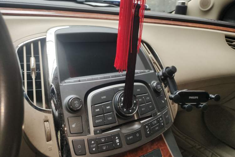 Used Buick LaCrosse 2011 eAssist 2.4L Luxury Edition
