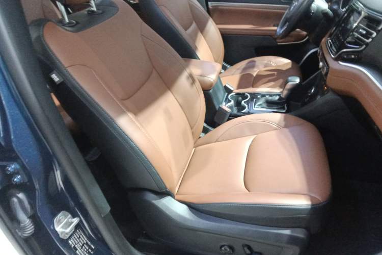 Used Jeep Grand Commander 2022 2.0T Four-Wheel Drive Luxury Edition
