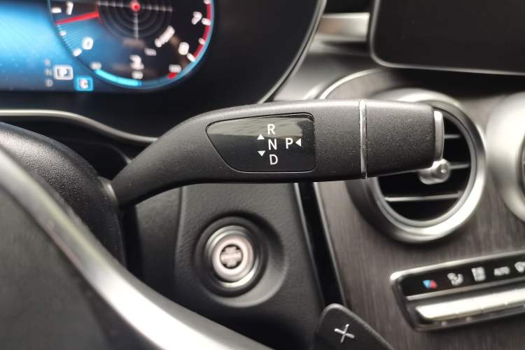 Used Mercedes-Benz GLC Coupe 2020 GLC 300 4MATIC Coupe SUV Gear Lever