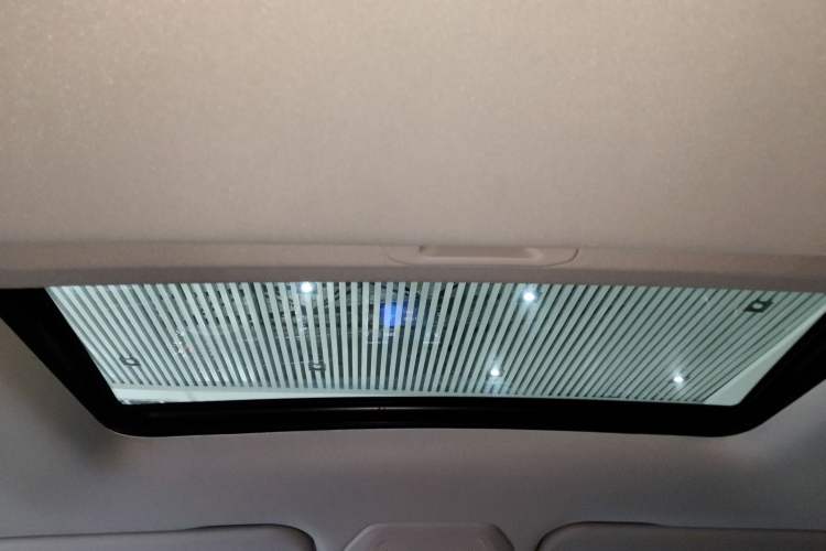 Used SAIC MAXUS G50 2022 1.5T Automatic Comfort Touring B Headliner