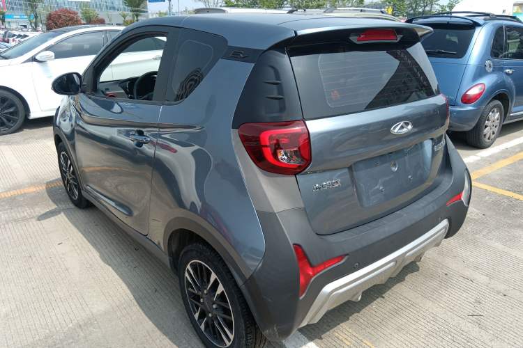 Used Chery QQ Little Ant 2022 Restyled Version Sweet Pink Edition Half-Sugar Version 30.6 kWh 30 kW 301 km Exterior 2