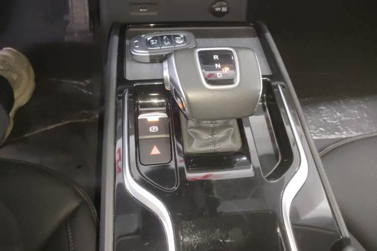 Used Hongqi E-QM5 2021 Charging Version Flagship Edition Gear Lever