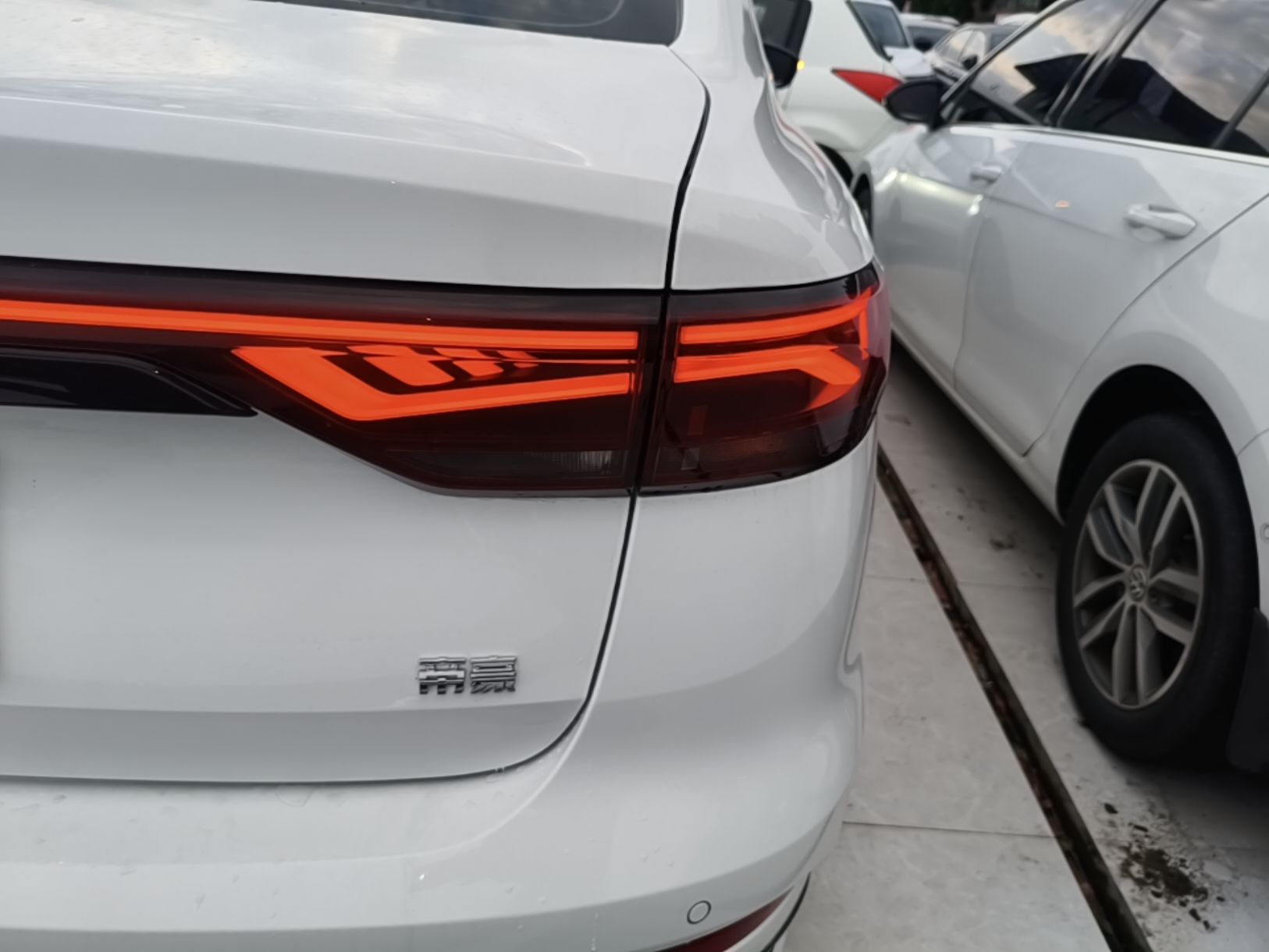 Geely Auto Emgrand 2026 Model 4th Generation 4 Millionth Anniversary Edition 1.5L CVT Feiyue Edition — снимка 9