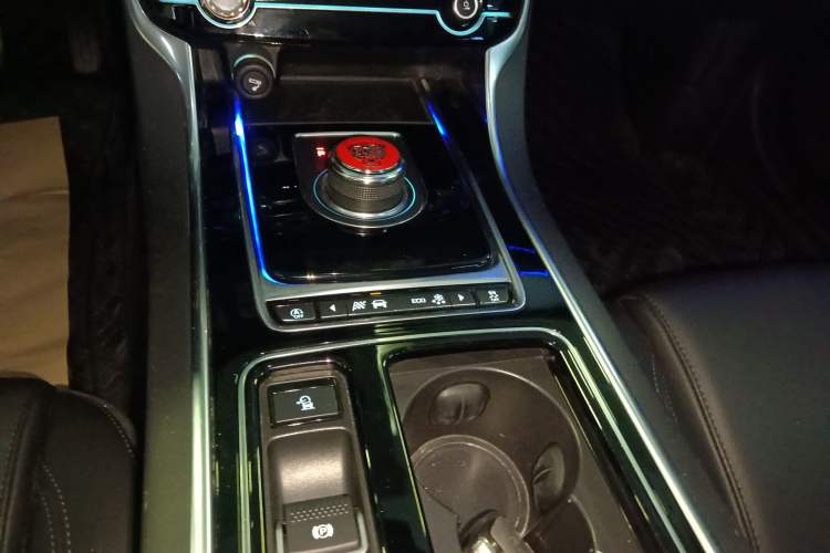 Used Jaguar XFL 2020 XFL 2.0T P200 Two-Wheel-Drive Elite Edition