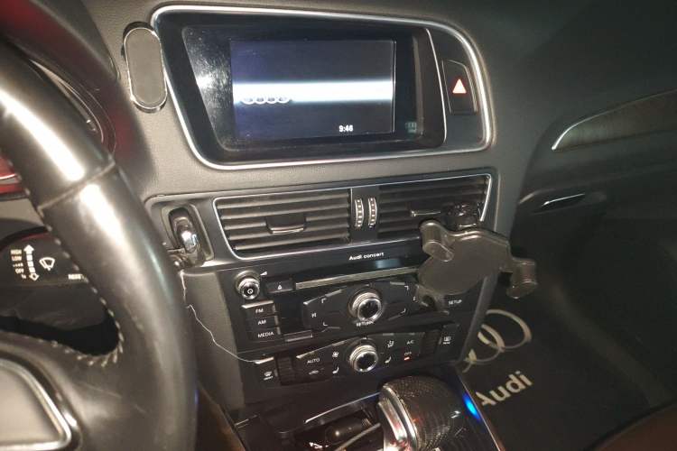 Used Audi Q5 2017 Plus 40 TFSI Ambition Model
