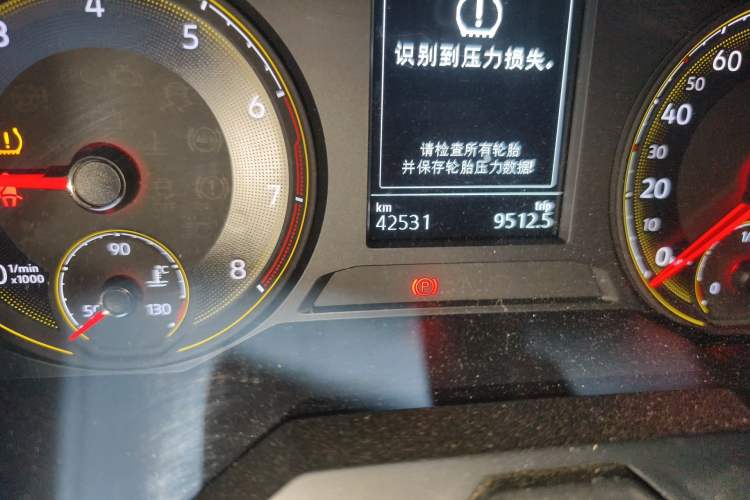 Used Volkswagen Lavida 2018 Hatchback 200TSI DSG Comfort Edition China V Standard Odometer Close Up