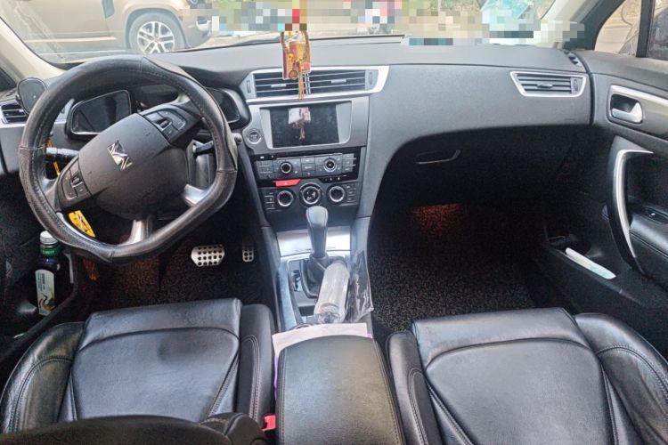 Used DS 6 2014 1.6T Luxury Edition THP200