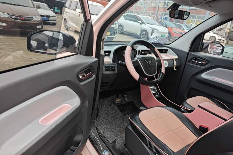 Used Wuling Hongguang MINIEV 2021 Macaron Premium Model – Lithium Iron Phosphate
