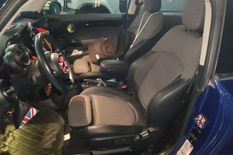 Used MINI 2019 1.5T COOPER Classic Edition Left Front Seat