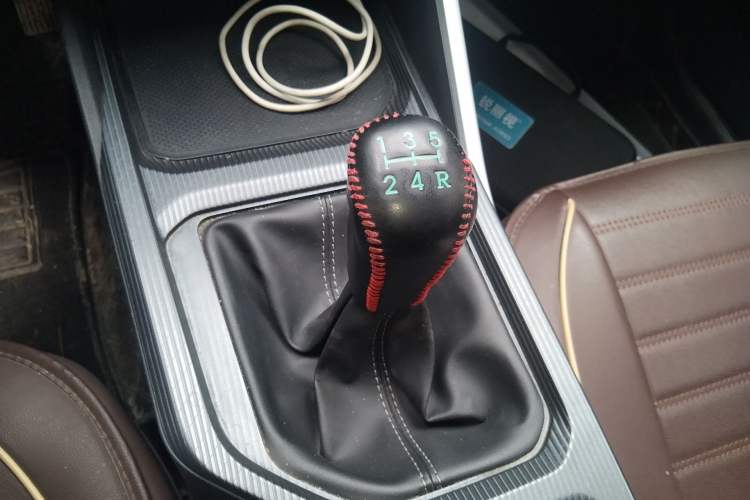 Used Geely Auto Emgrand 2022 4th Generation 1.5L Manual Elite Model Gear Lever