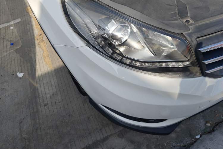 Used Dongfeng Fengon 580 2017 Revised Version 1.5T CVT Luxury Edition Right Front Headlight