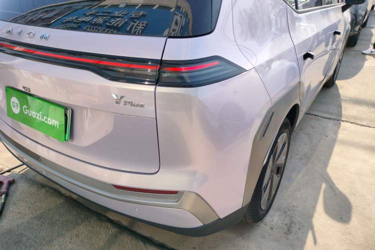 Used AION Y 2023 Younger
