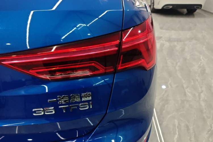 Used Audi Q3 2021 35 TFSI Fashion Dynamic Model