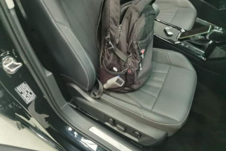 Used Volkswagen Passat 2025 Outstanding Model 380TSI Dragon Glory Edition
