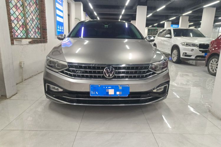 Used Volkswagen Magotan 2023 2 Million Units Commemorative Edition 330TSI DSG Luxury Version Front