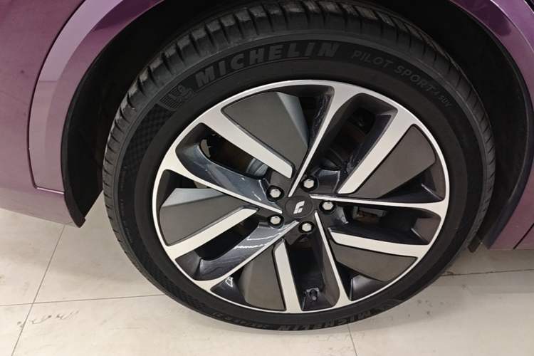 Used Li Auto L9 2024 Ultra Model

