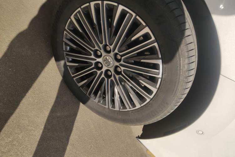 Used Buick GL8 New Energy 2024 Lu Zun Luxury Edition 7-Seater