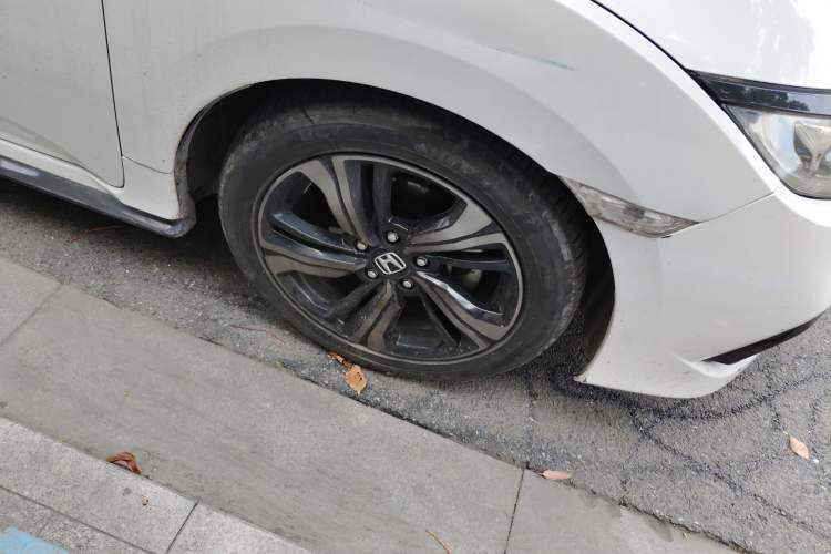 Used Honda Civic 2019 220TURBO CVT Dynamic Edition China VI Emission Standard Right Front Wheel Hub