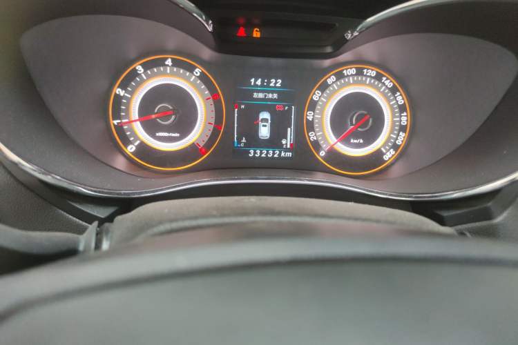 Used Leopaard CS9 2017 1.5L Manual Fashion Model Odometer Close Up