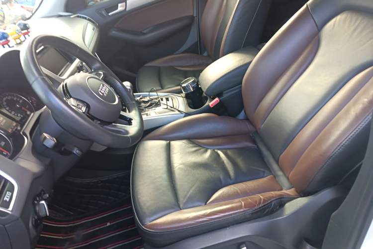 Used Audi Q5 2018 Collector's Edition 40 TFSI Technology Model