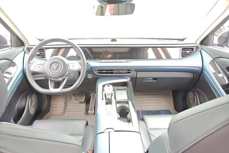 Used VOYAH FREE 2021 Four-Wheel Drive Standard All-Electric Exclusive Luxury Package