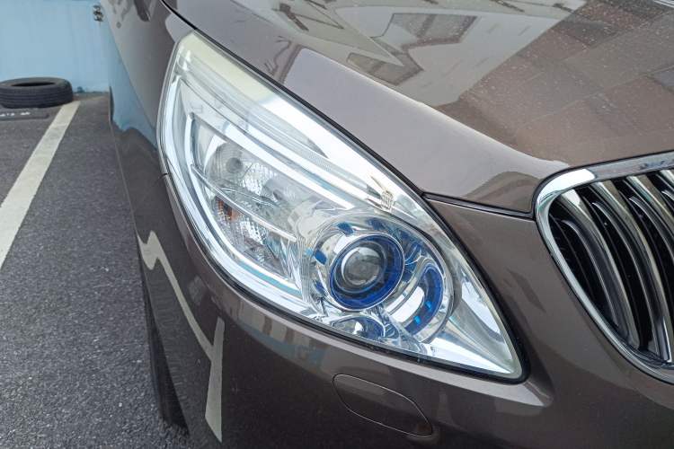 Used Buick GL8 2015 2.4L Luxury Business Premium Edition
