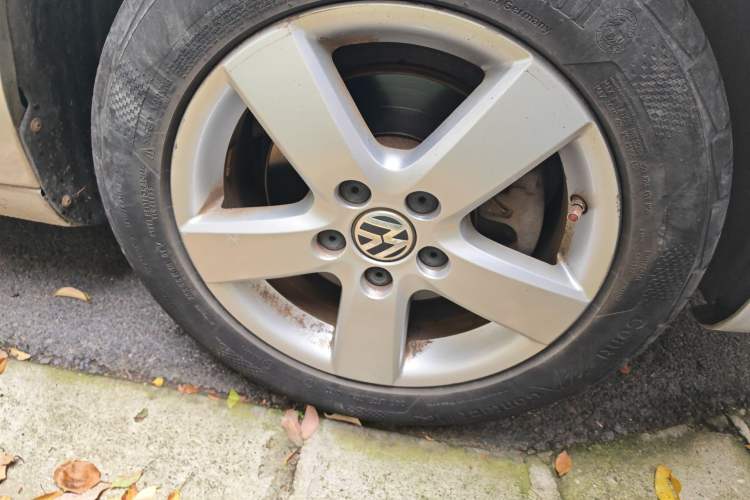 Used Volkswagen Touran 2011 1.4T DSG Zhiya Edition 5 Seats
