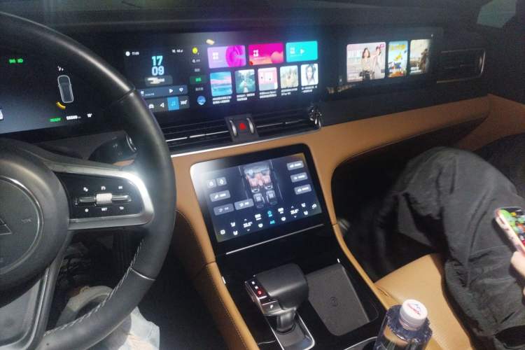 Used Li Auto ONE 2021 Extended-Range 6-Seater Version Audio And AC Panel