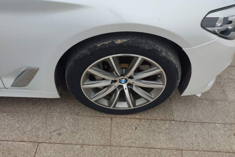 Used BMW 5 Series 2018 528Li Launch Special Edition Right Front Wheel Hub