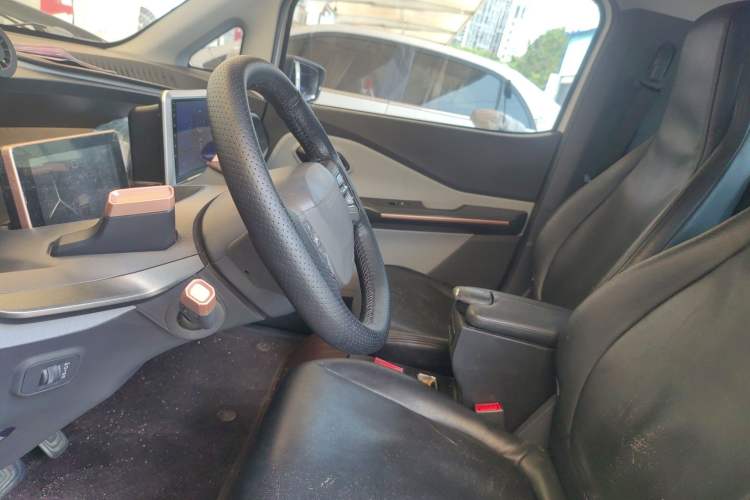 Used Baojun E200 2018 Intelligent Driving Edition Left Front Seat