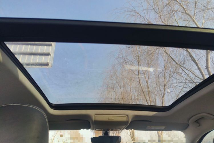 Used Volkswagen Tiguan L 2017 330TSI Automatic Two-Wheel Drive Luxury Edition Headliner