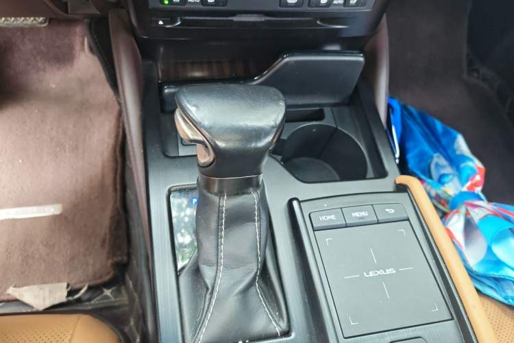 Used Lexus ES 2018 200 Luxury Edition China VI
