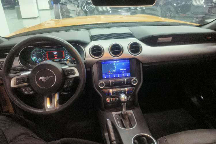 Used Ford Mustang 2021 2.3T EcoBoost
