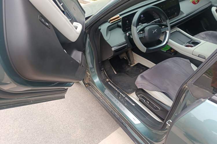 Used XPeng P7 2023 P7i 610 Pengyi Performance Edition Driver Seat