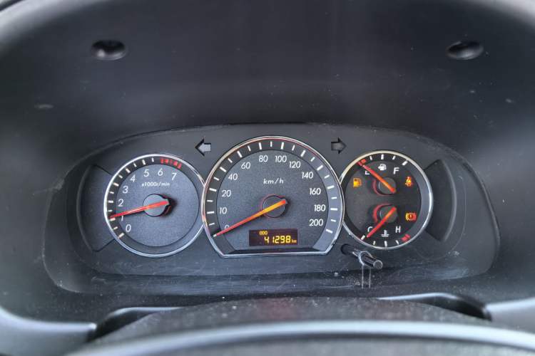 Used Changan Alsvin V3 2015 1.4L Manual Meiman Model China IV Standard
