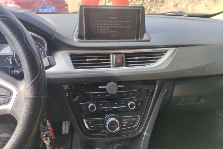 Used CHANGAN Alsvin V7 2016 1.6L Manual Enjoyment Model China V Standard Audio And AC Panel