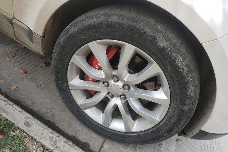 Used Land Rover Range Sport 2015 3.0 SDV6 HSE Right Front Wheel Hub