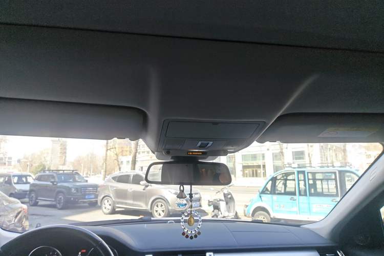 Used Land Rover Range Evoque 2018 240 PS SE DYNAMIC Smart Edition Headliner