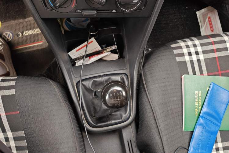 Used Volkswagen Santana 2013 1.6L Manual Fashion Edition
