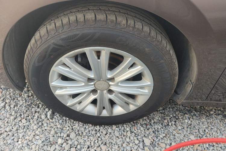 Used Peugeot 301 2014 1.6L Manual Comfort Edition
