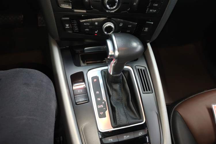 Used Audi Q5 2017 Plus 40 TFSI Ambition Model