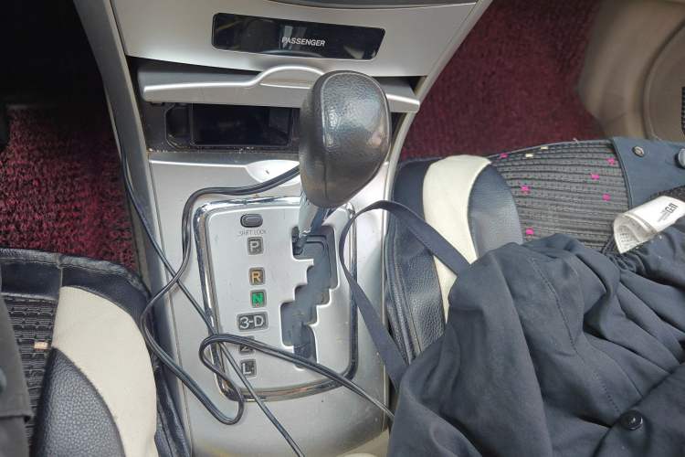 Used Toyota Corolla 2013 Special Edition 1.6L Automatic Cool GL Model Gear Lever