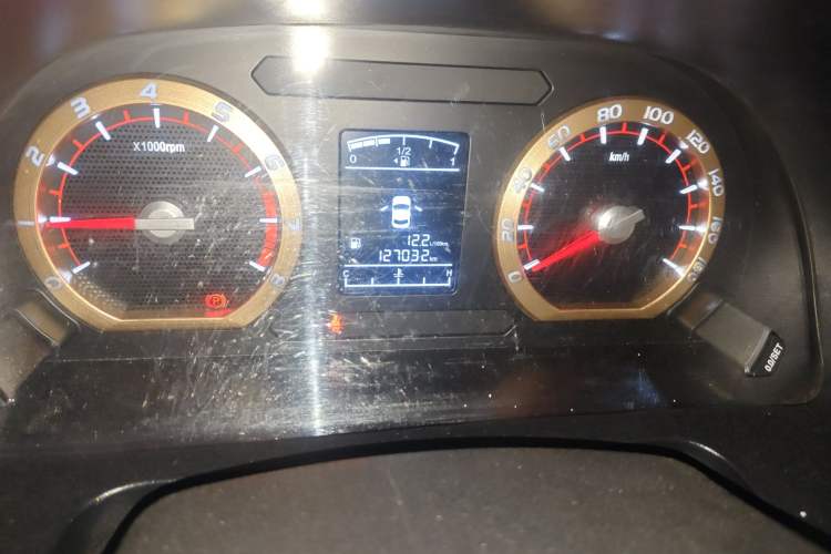 Used FORTHING Lingzhi 2018 M5L 1.6L 9-Seater Comfort Model Odometer Close Up