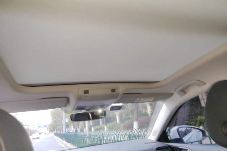 Used Volkswagen Sagitar 2021 280TSI DSG Luxury Smart Connectivity Edition
