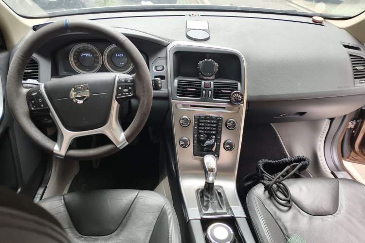 Used Volvo XC60 2013 T5 Zhiya Edition
