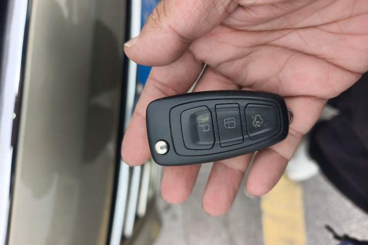 Used Ford Kuga 2015 1.5L GTDi Two-Wheel Drive Fashion Edition